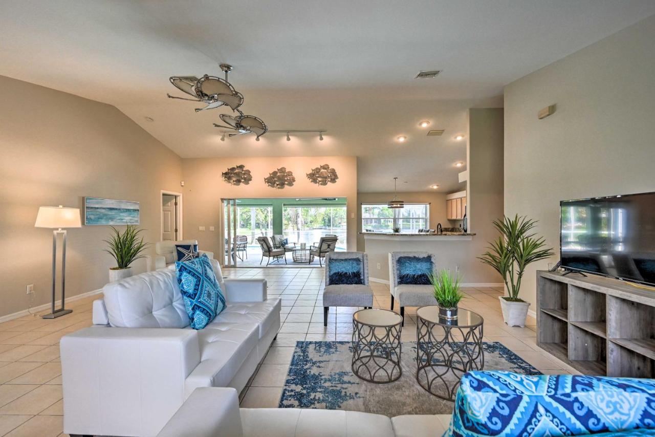 Pet-Friendly Escape With Dock And Kayaks In Cape Coral Villa Buitenkant foto
