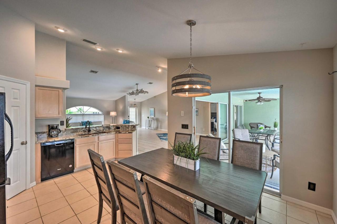 Pet-Friendly Escape With Dock And Kayaks In Cape Coral Villa Buitenkant foto