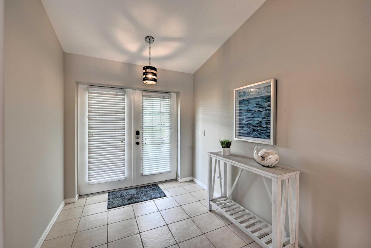 Pet-Friendly Escape With Dock And Kayaks In Cape Coral Villa Buitenkant foto