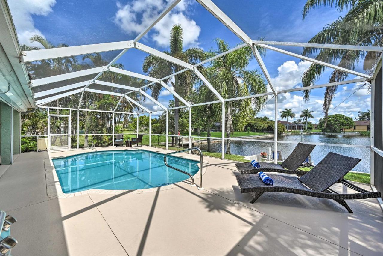 Pet-Friendly Escape With Dock And Kayaks In Cape Coral Villa Buitenkant foto